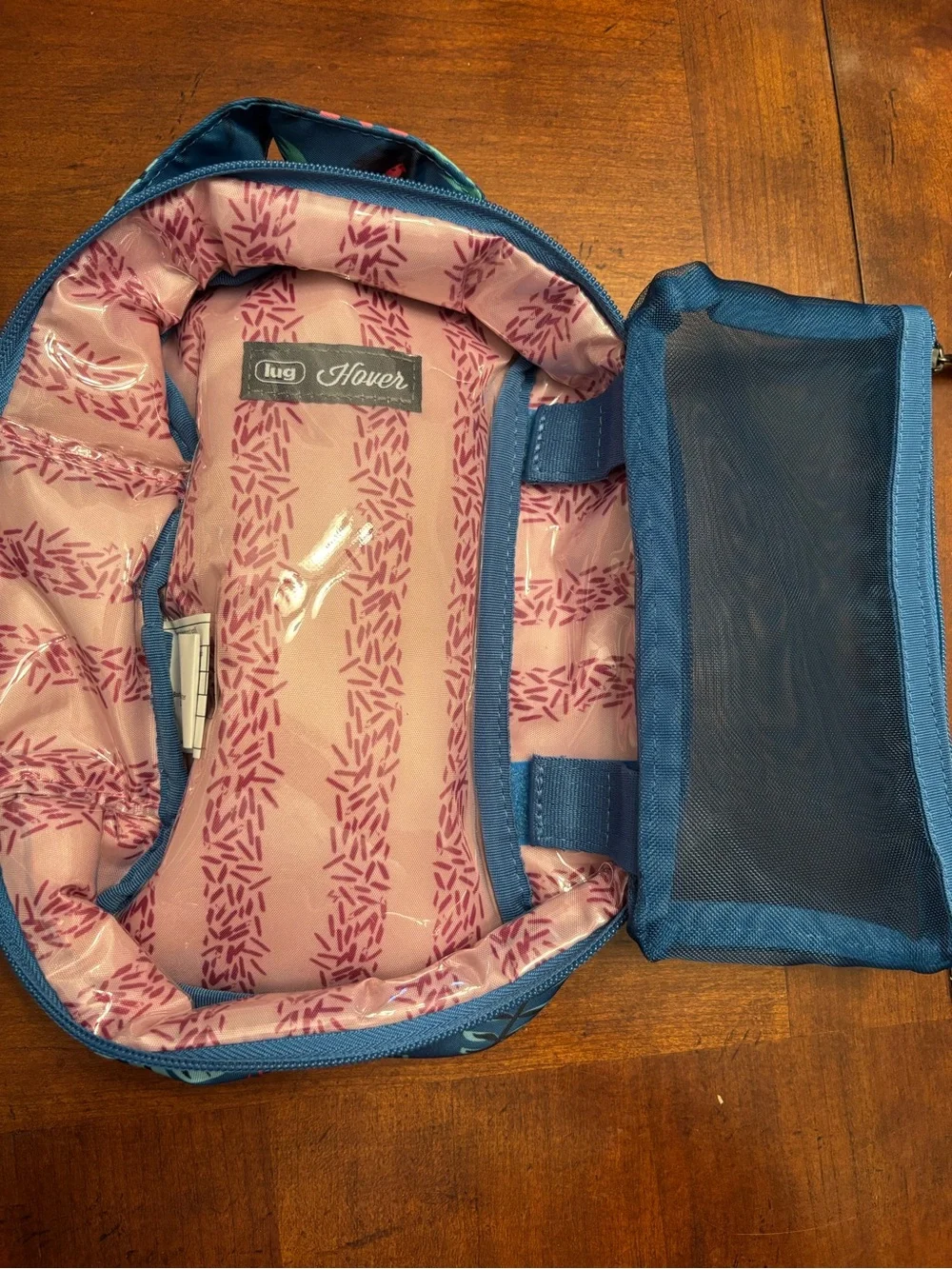 Lug flamingo blue beach theme hover cosmetic makeup case lined